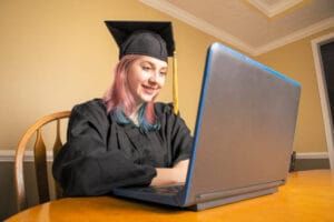 Pros and Cons of 1-Year Online PhD Pros and Cons of 1-Year Online PhD